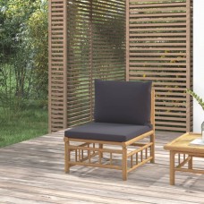 Dārza vidējais dīvāns ar tumši pelēkiem matračiem, bambuss
